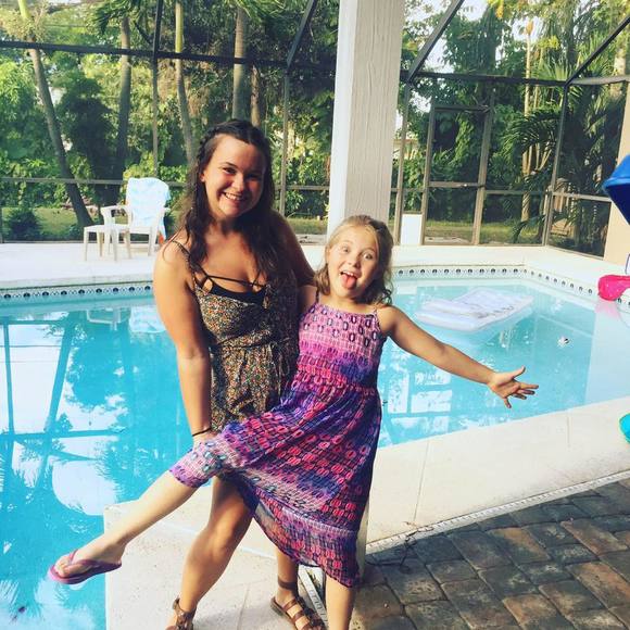 Meet your Posher, Savanna - Picture 4 of 4